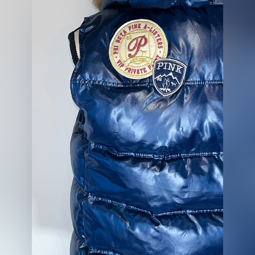 Victoria Secret Grand Escape Lodge Puffer Vest Faux Fur Hood - Picture 5 of 10